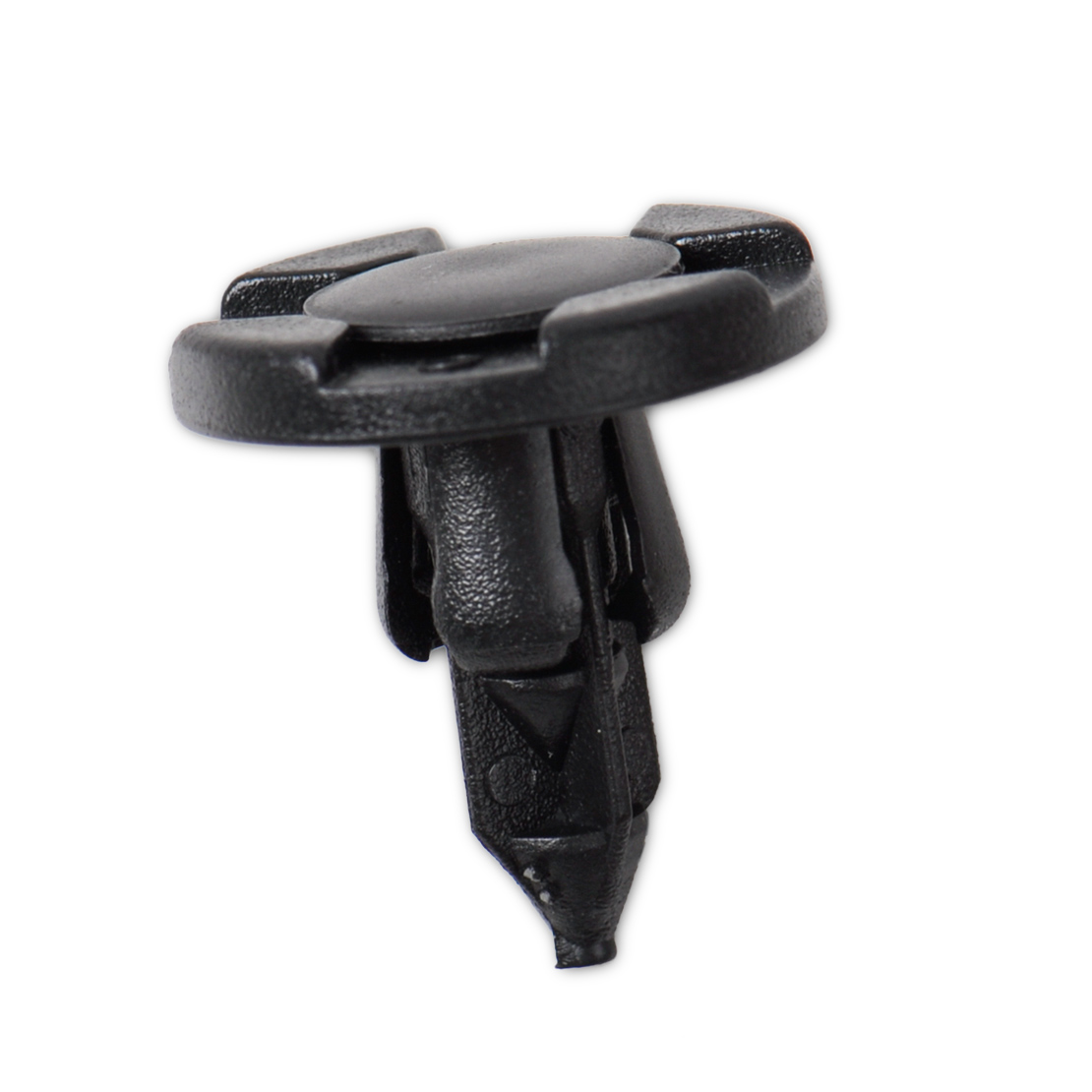 Nissan bumper fascia retainer